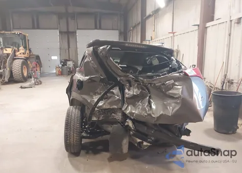 2014 Toyota Rav4 Le z USA, uszkodzony, nr VIN 2T3BFREV4EW147439